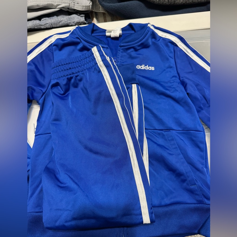 Adidas tracksuit for kids